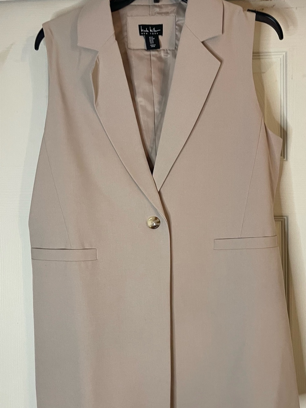 Vince Camuto Light Beige Sleeveless Blazer Vest